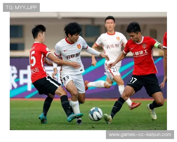 成都蓉城边路冲击连续奏效,禁区风声鹤唳 成都蓉城边路冲击连续奏效,禁区风声鹤唳